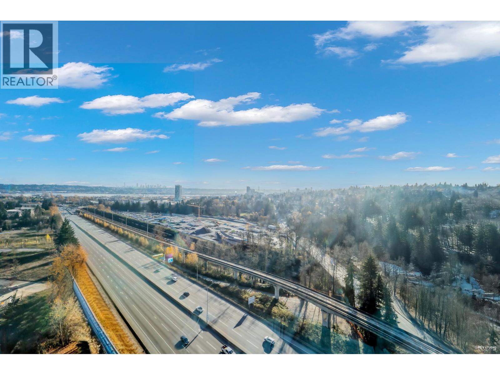 2101 308 ALDERSON AVENUE