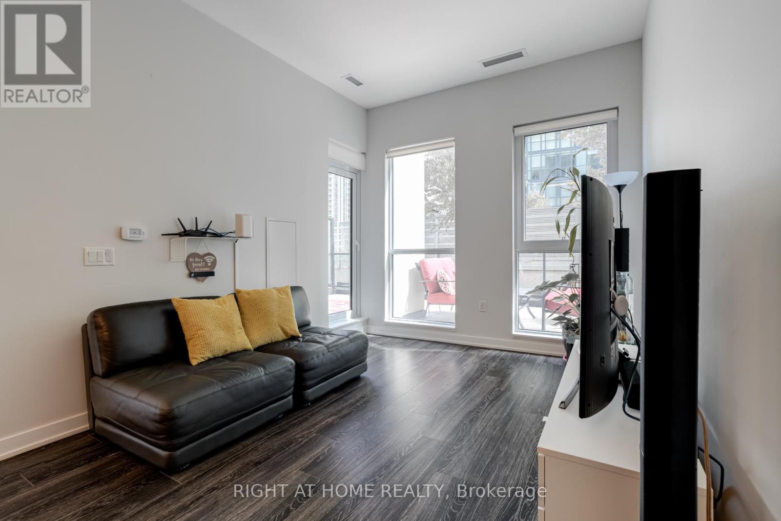 505 - 4085 PARKSIDE VILLAGE DRIVE