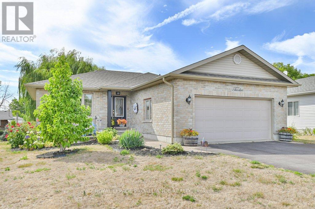 12 STONEGATE CRESCENT