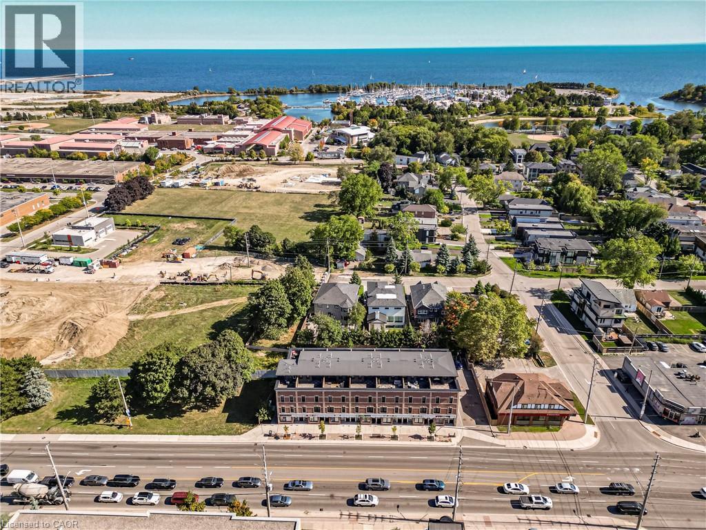 760 LAKESHORE Road E Unit# 213