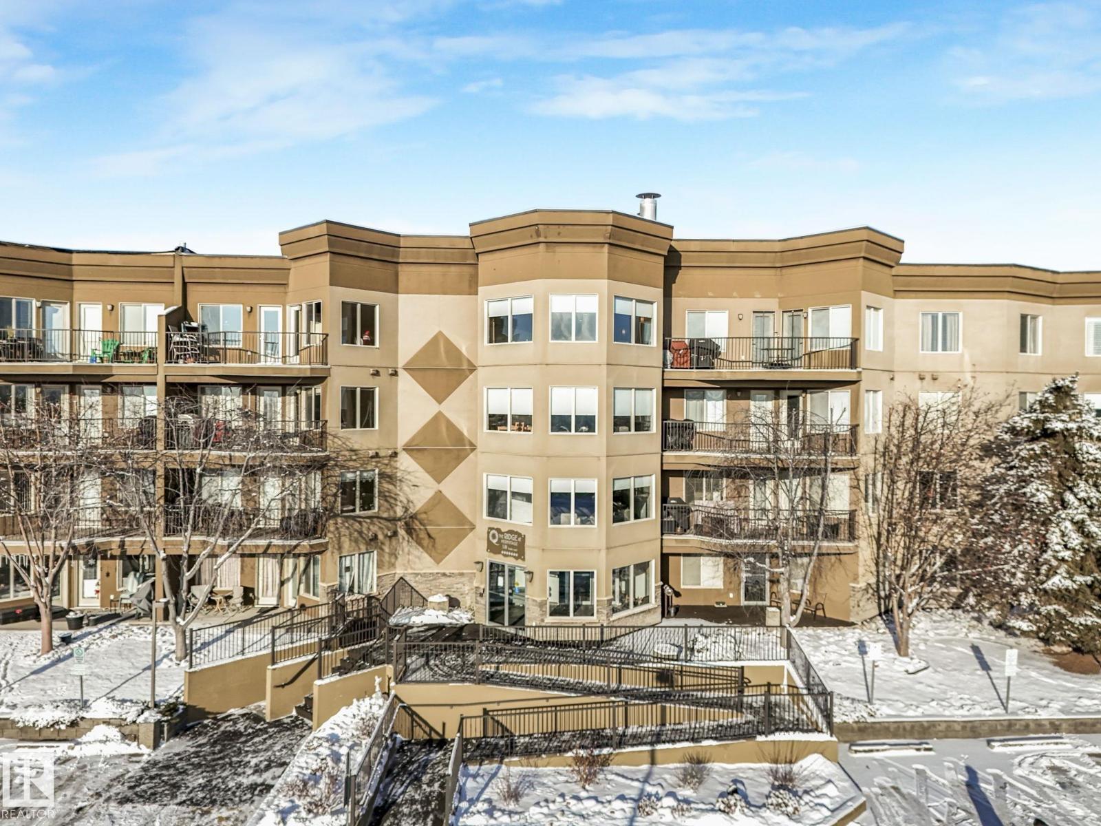 #402 530 Hooke RD NW