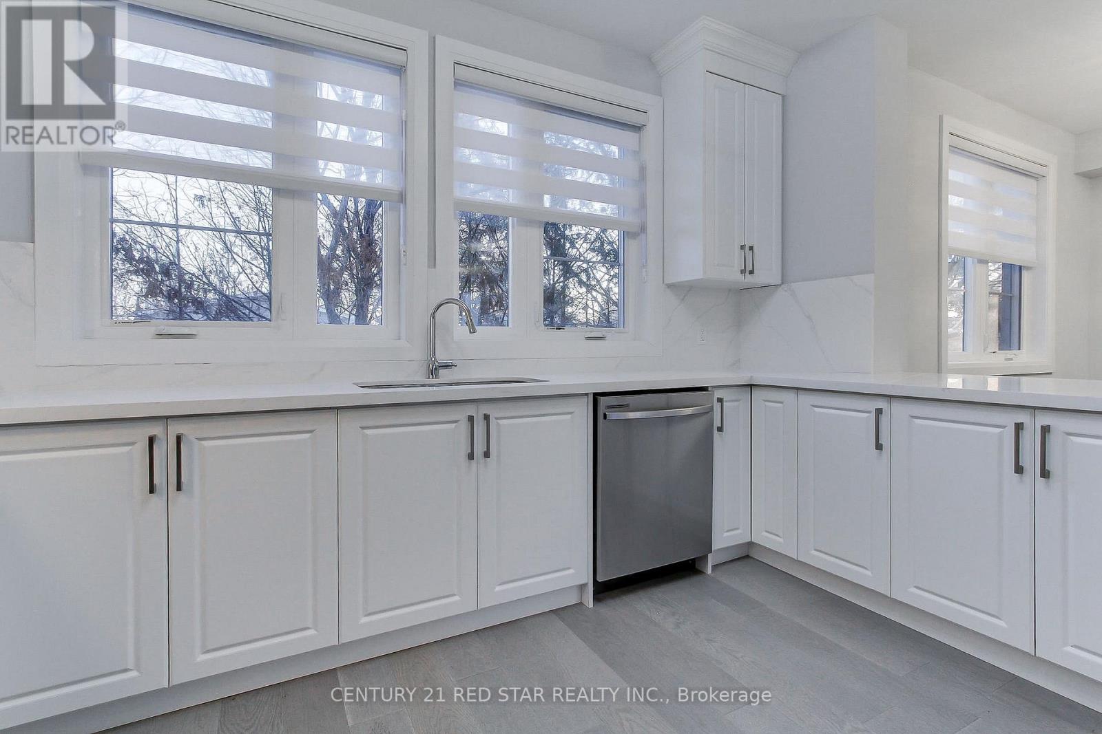 23 - 260 EAGLE STREET