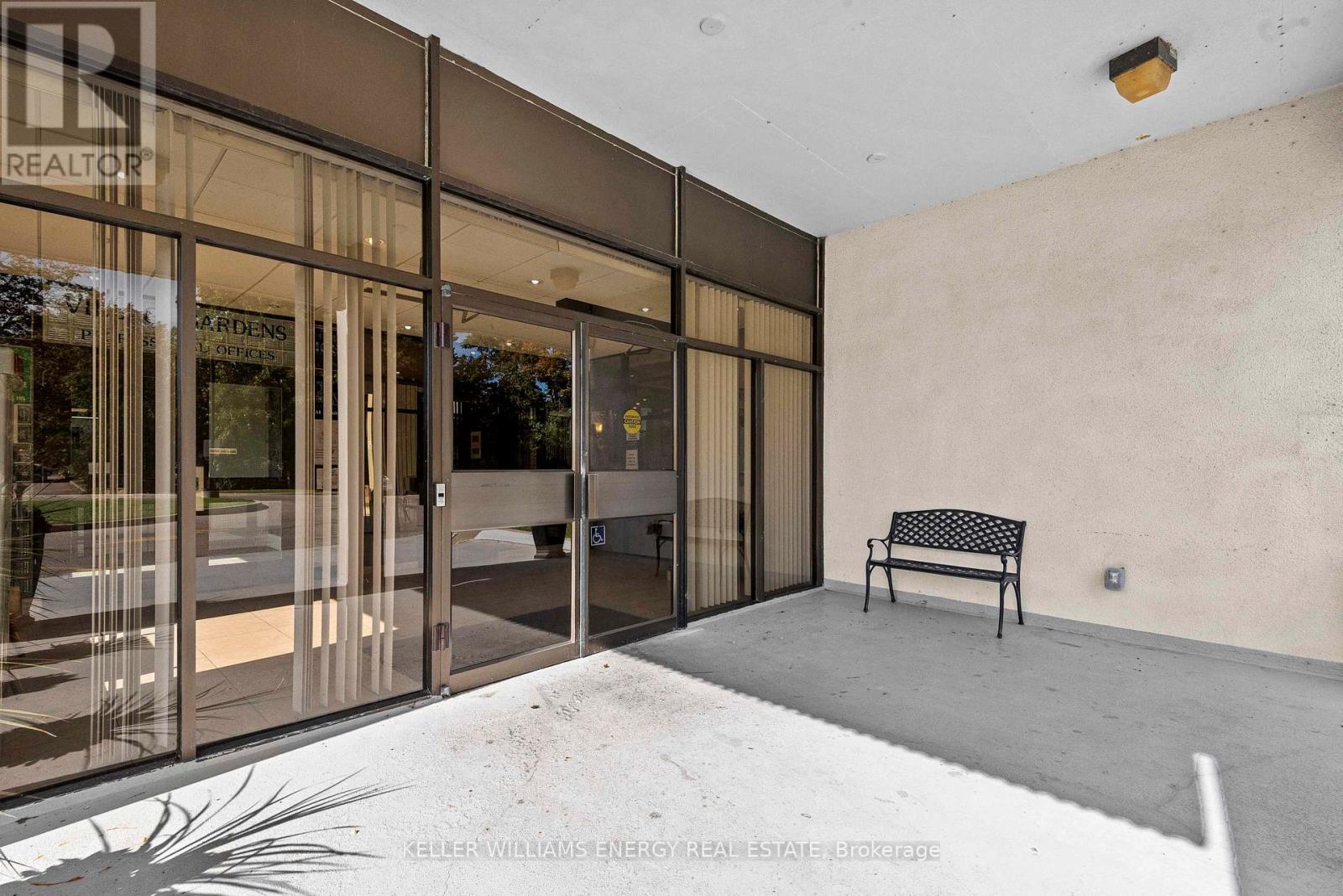 1110 - 92 CHURCH STREET S