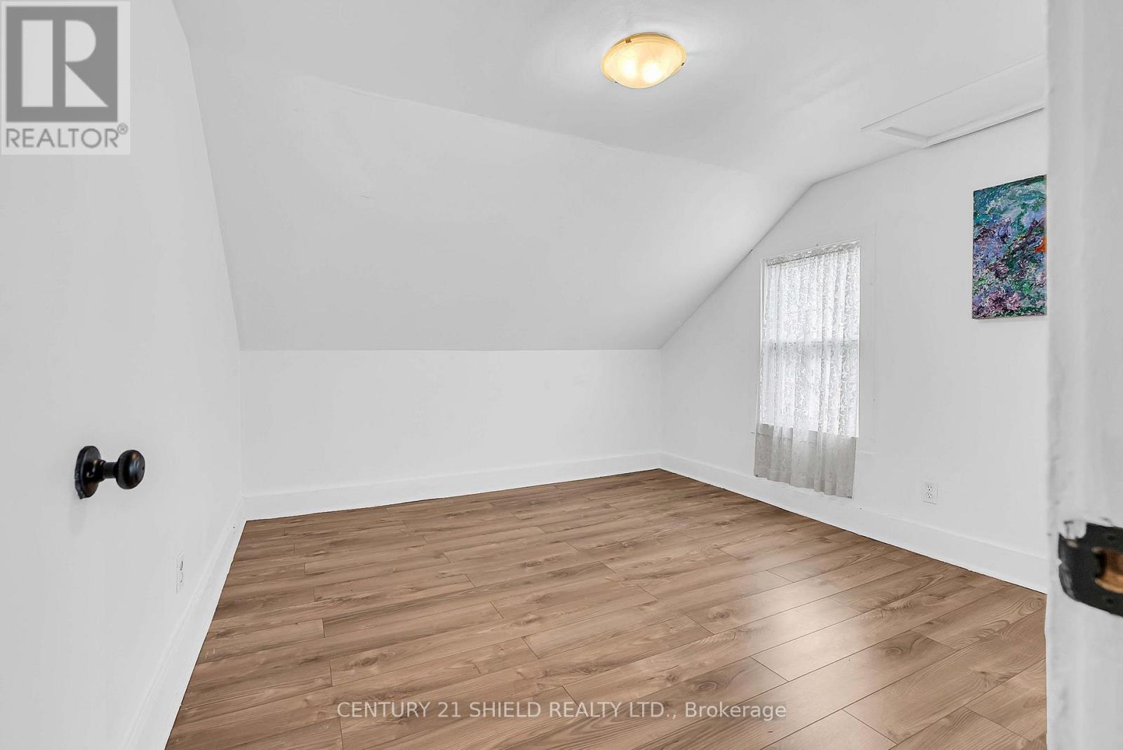 30 MARLBOROUGH STREET S