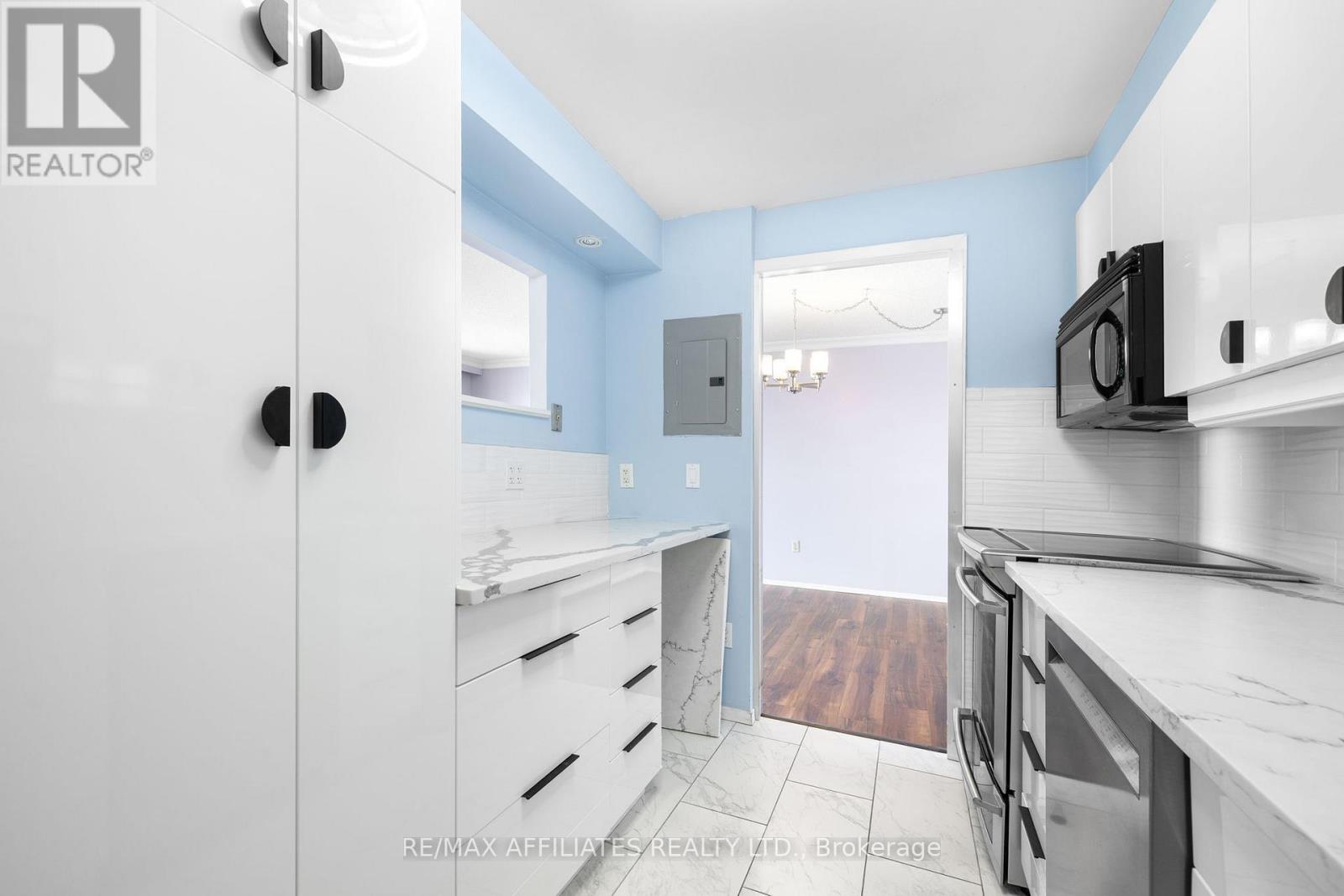 2305 - 1025 RICHMOND ROAD