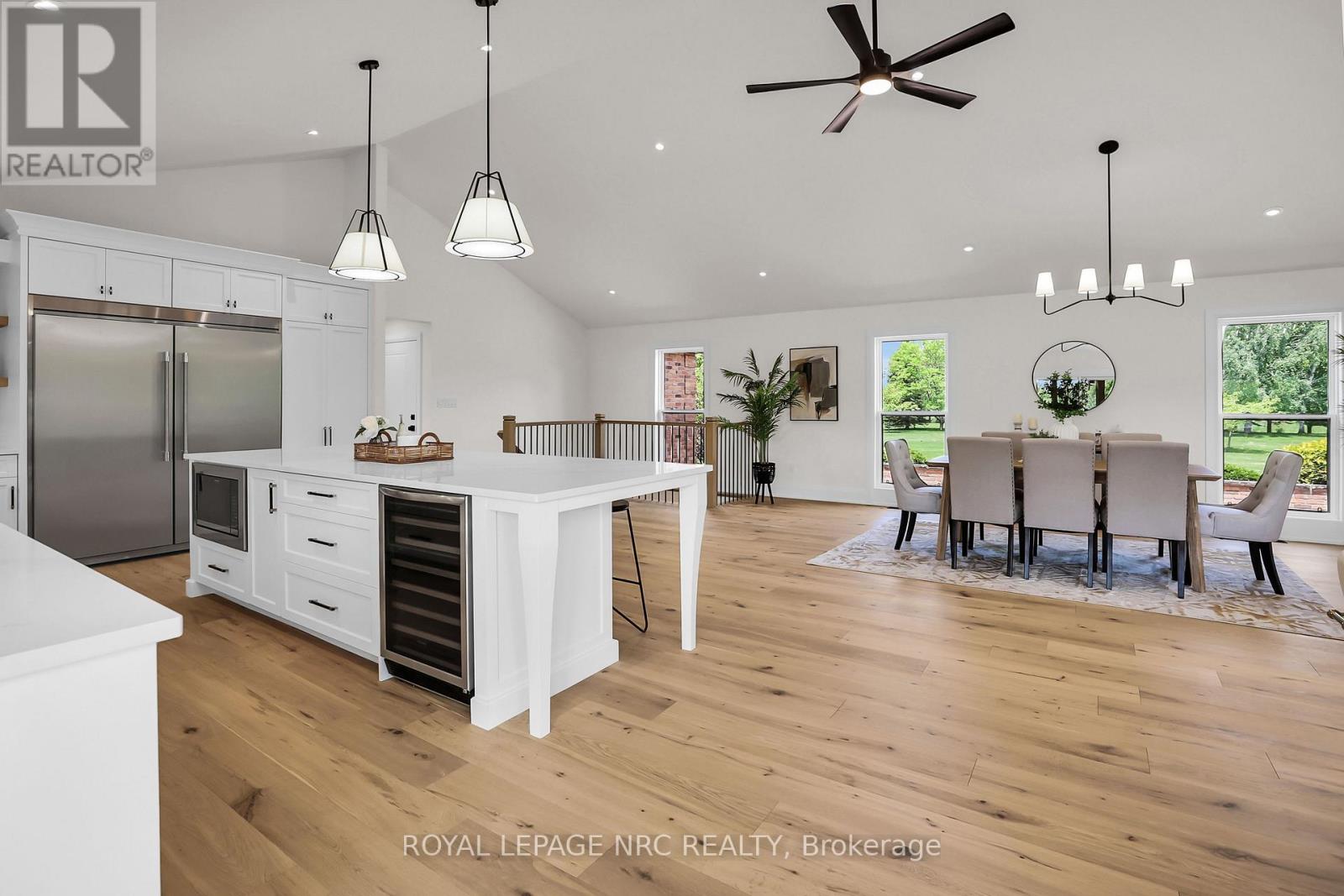 2021 VICTORIA AVENUE