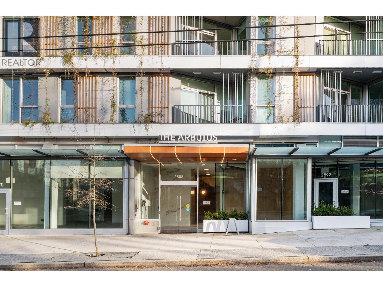 302 2888 ARBUTUS STREET
