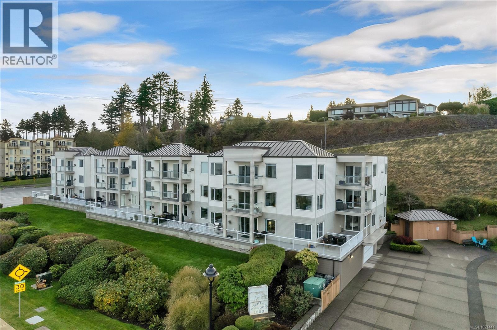 108 1350 Island Hwy S