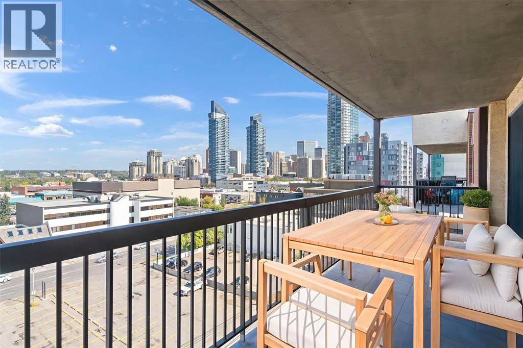 806, 1334 12 Avenue SW