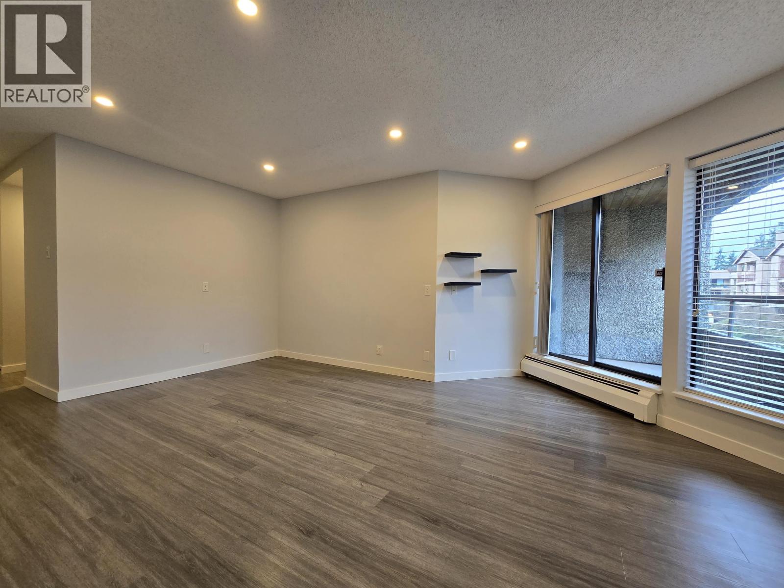 204 8451 WESTMINSTER HIGHWAY