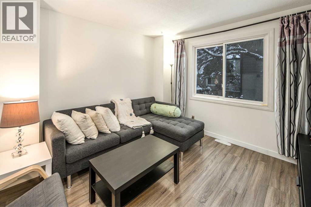 33, 4936 Dalton Drive NW