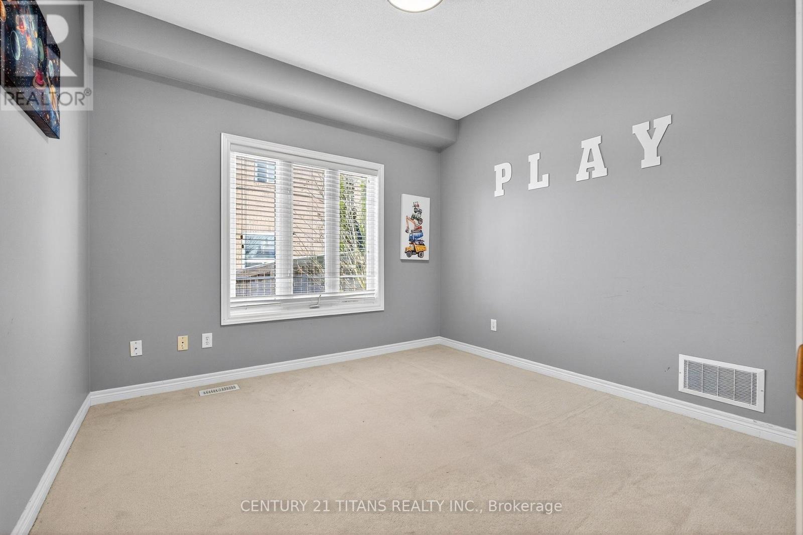 1214 HARLSTONE CRESCENT