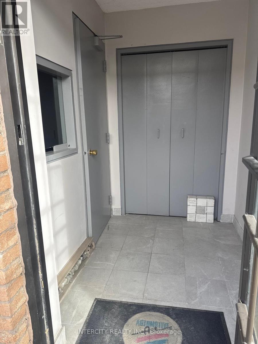 167 LIMESTONE CRESCENT