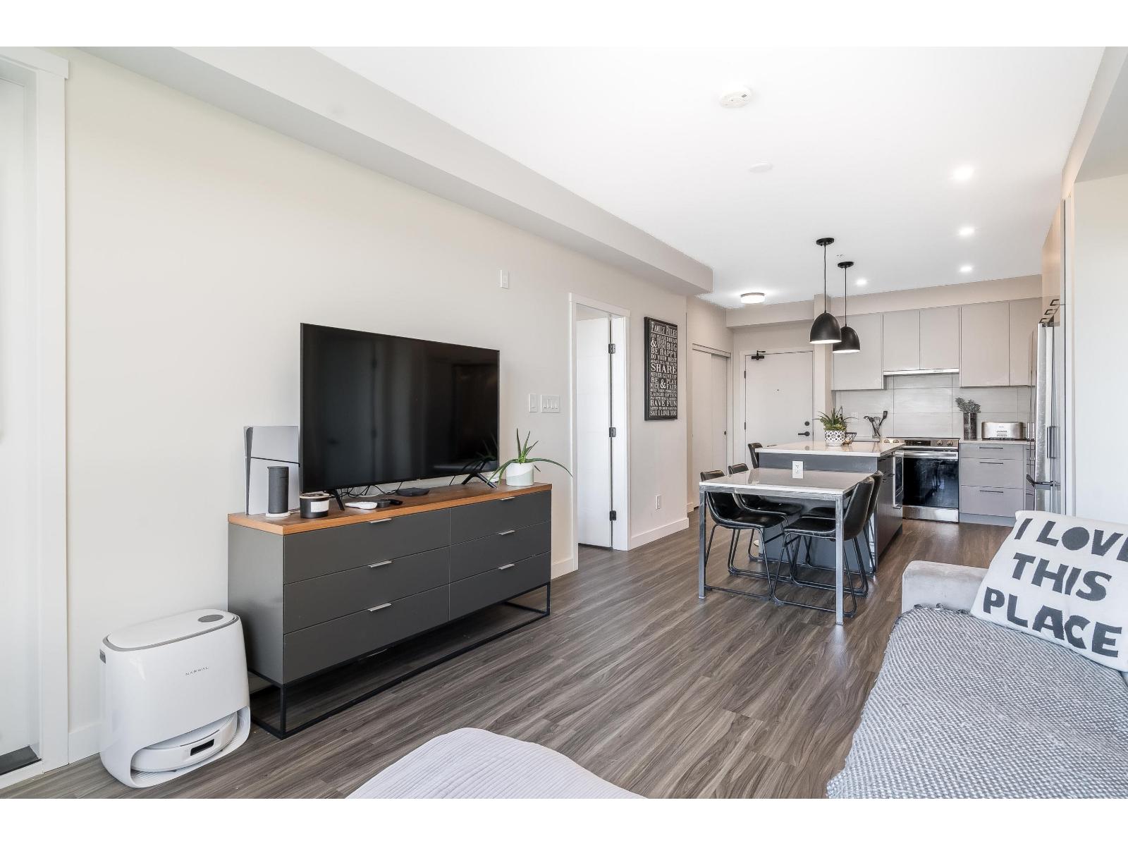 411 8117 200A STREET