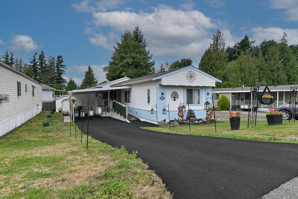 43 2035 MARTENS STREET