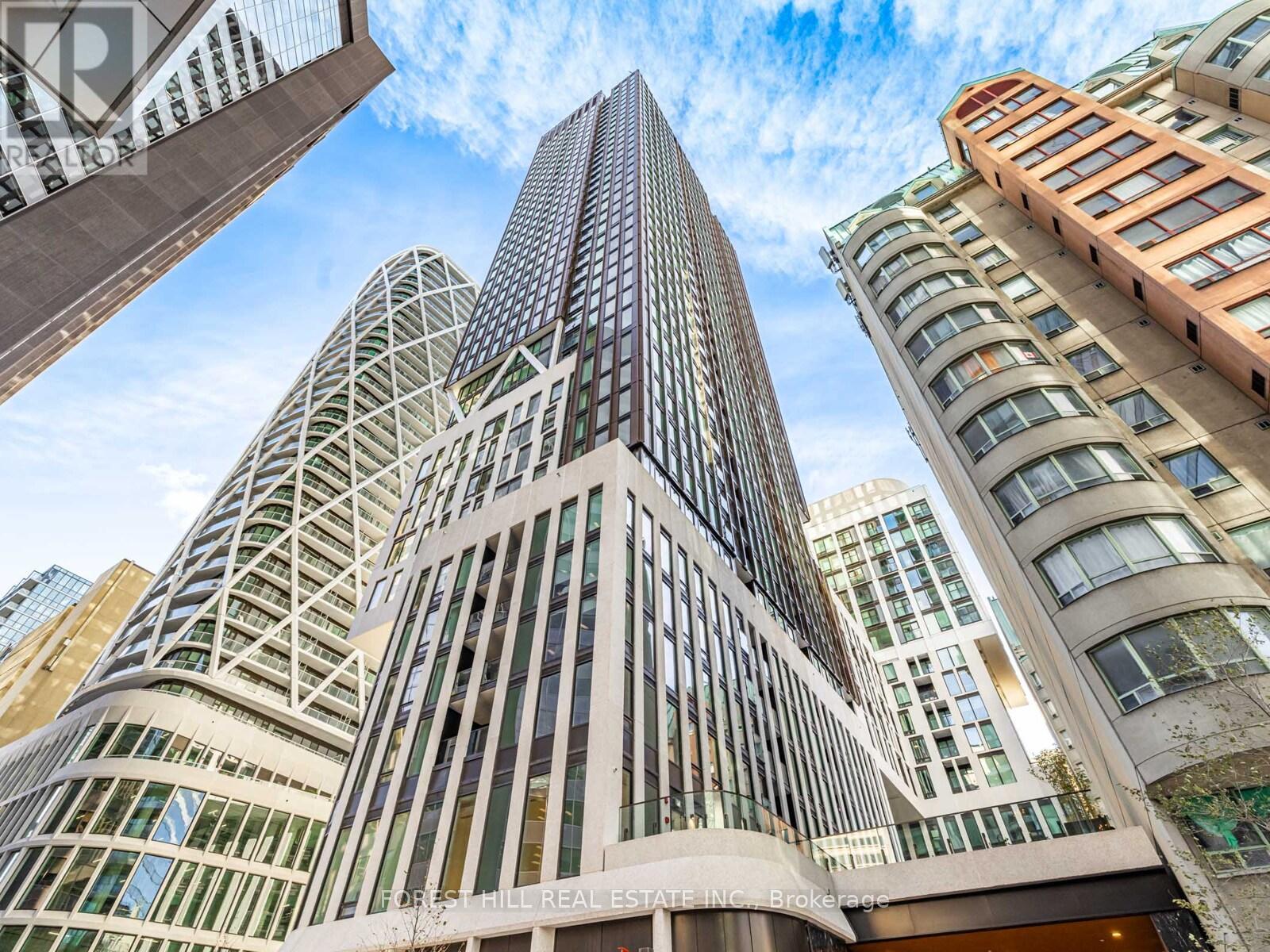 1104 - 238 SIMCOE STREET