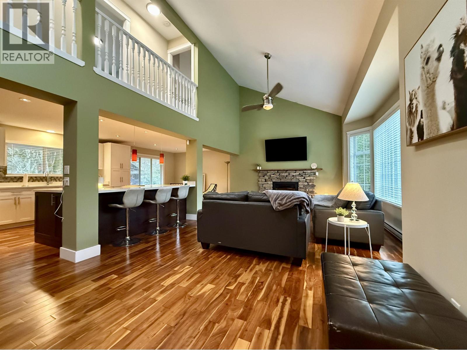 1510 MACDONALD PLACE