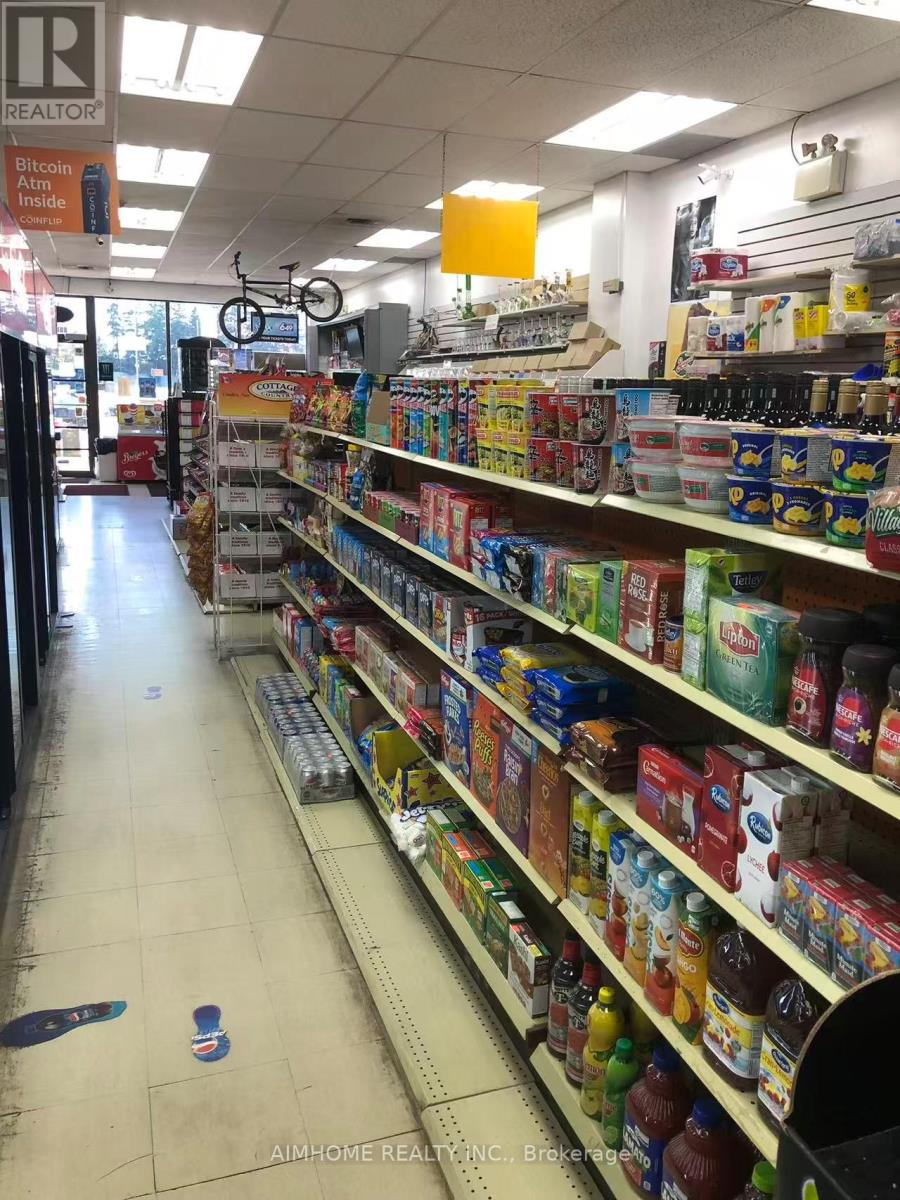 102 - 4396 KING STREET