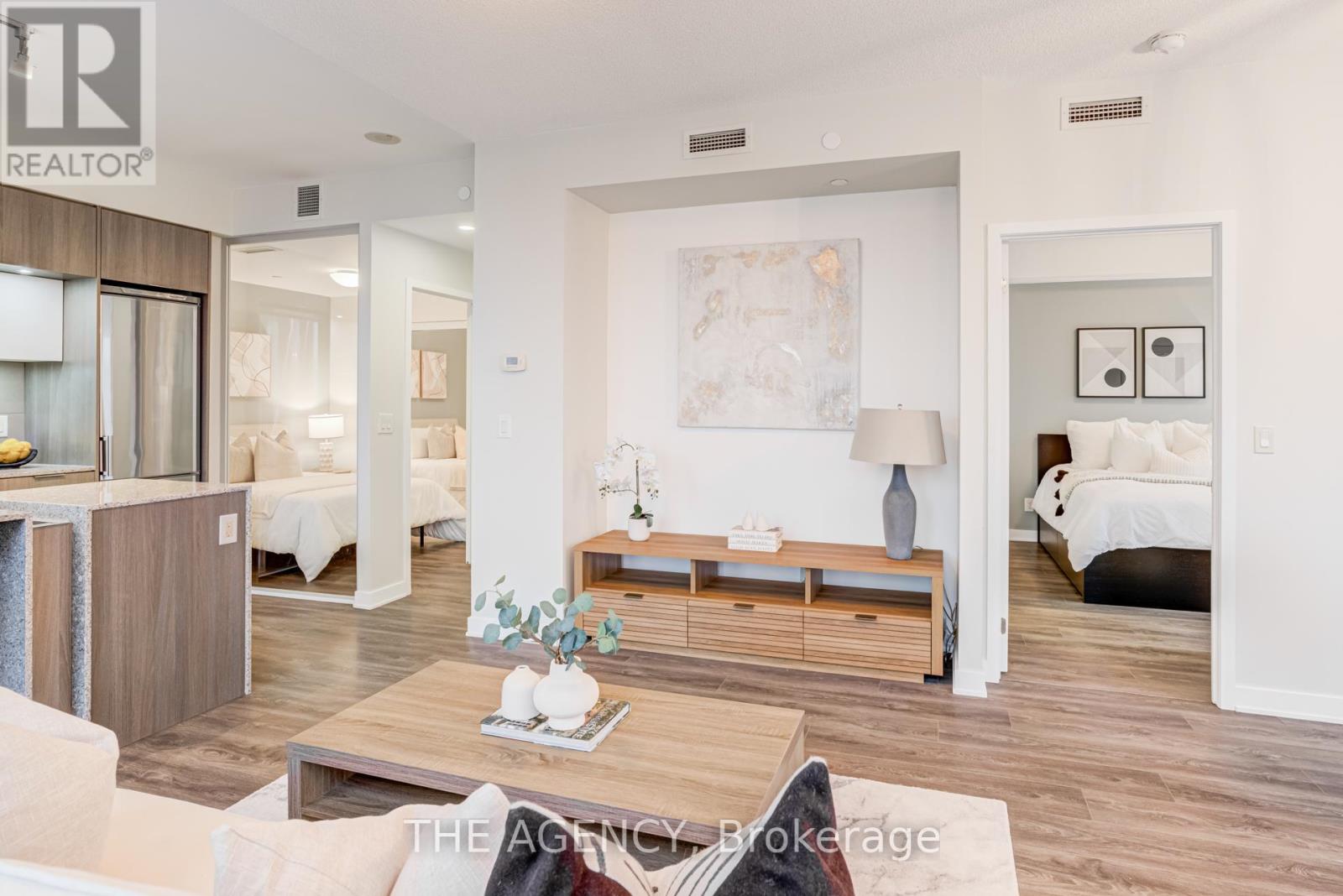 2009 - 55 REGENT PARK BOULEVARD