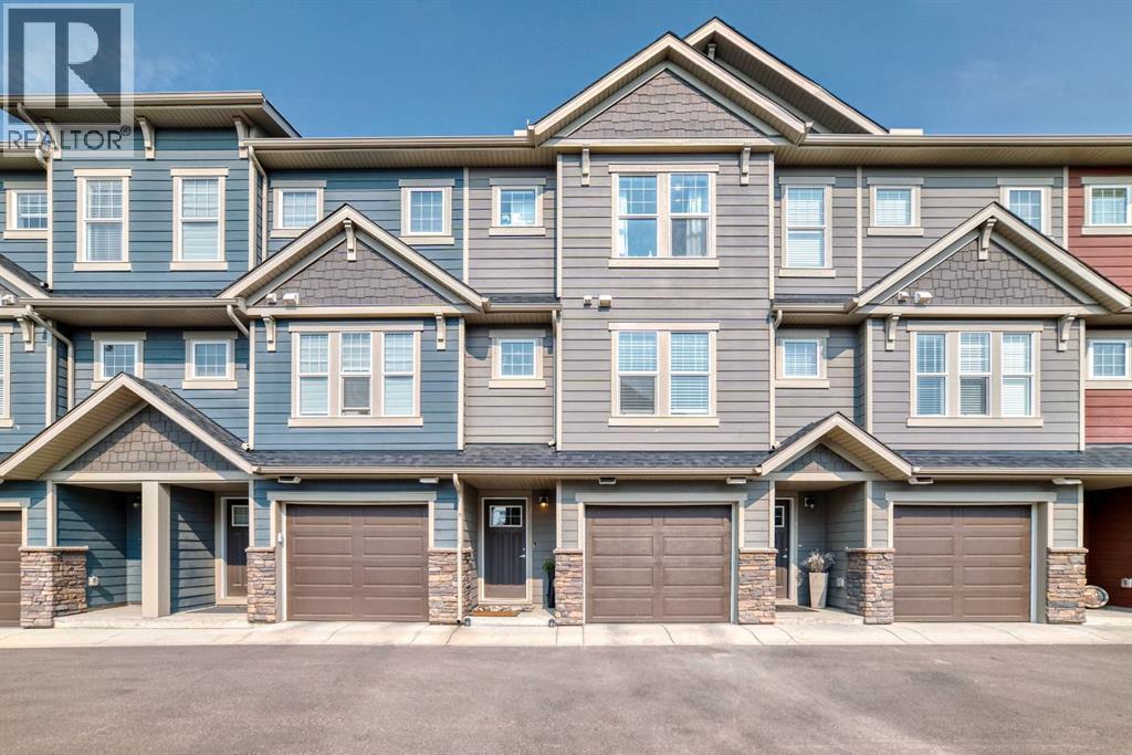 206 Cranbrook Square SE