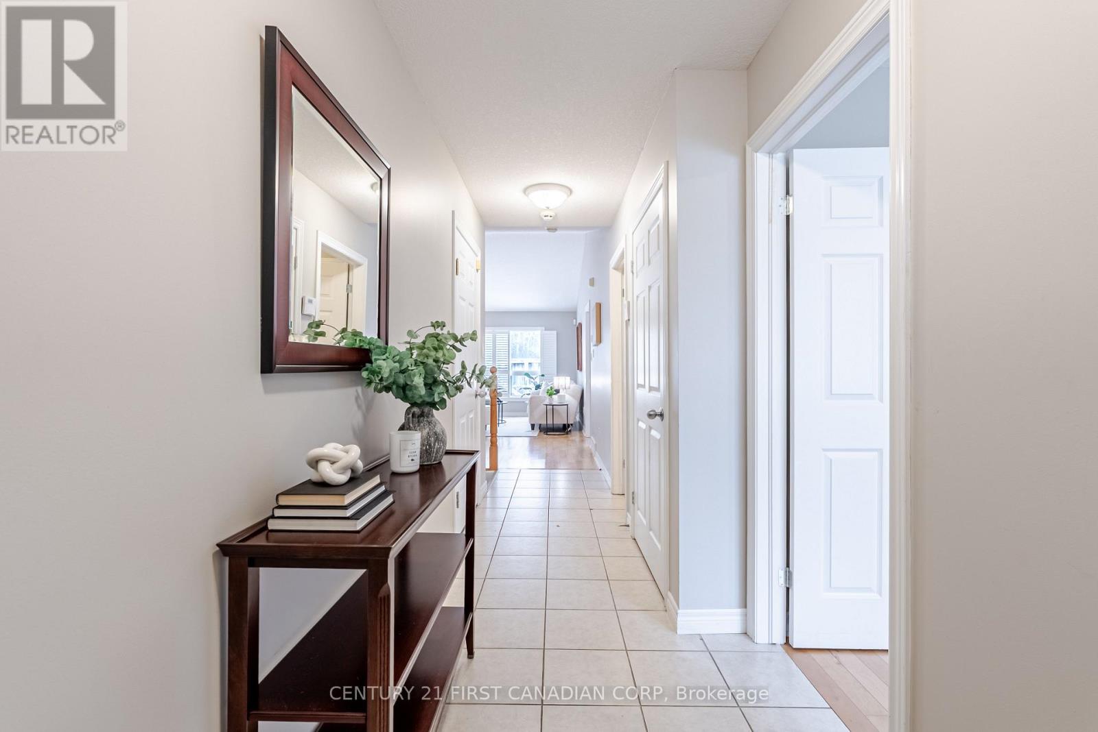 17 - 95 CAPULET LANE