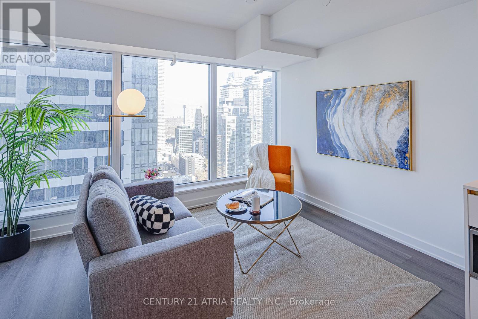 4007 - 8 WELLESLEY STREET W