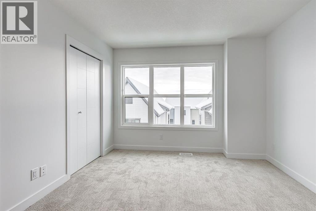 202, 437 Alpine Avenue SW