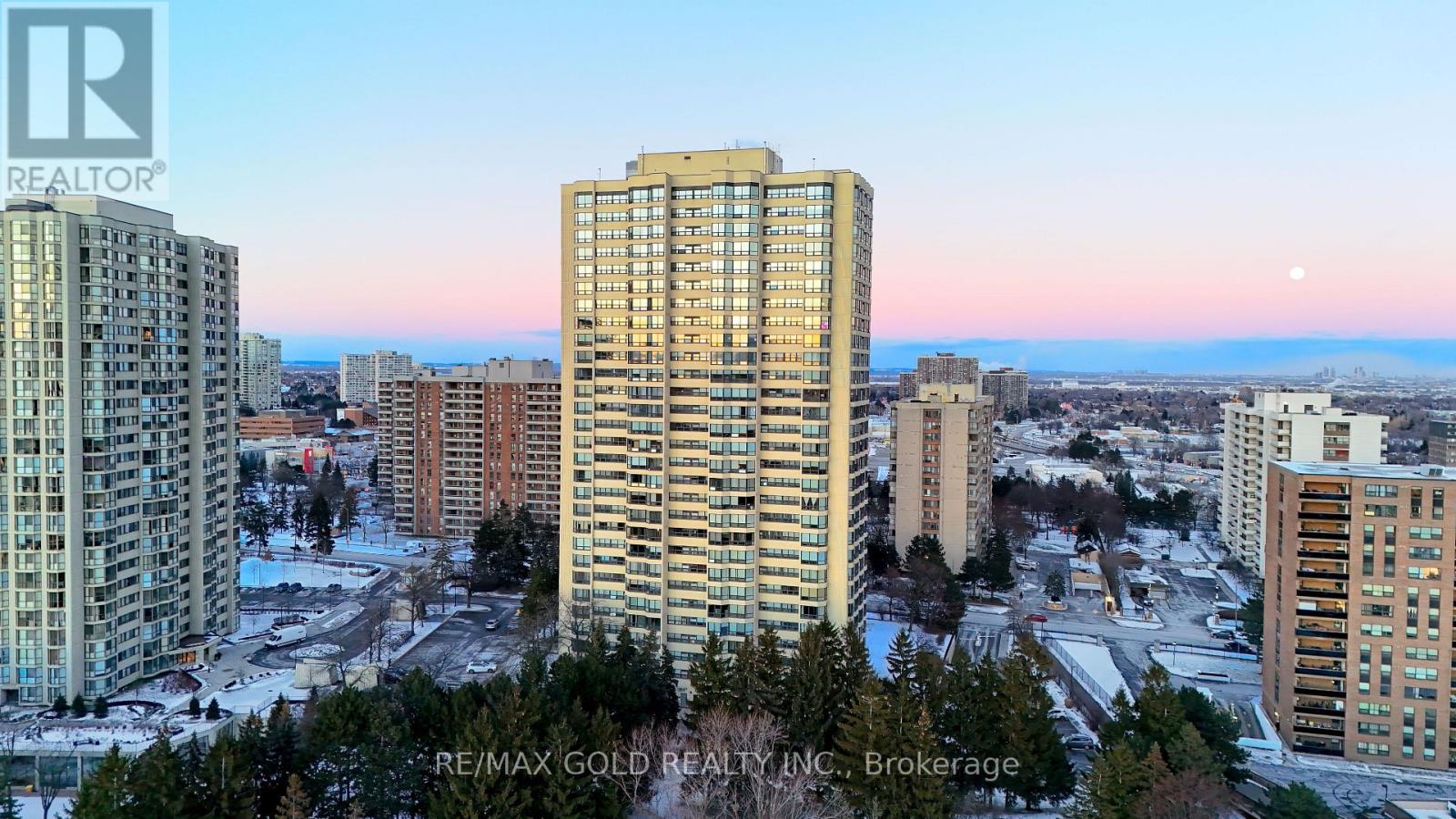 1602 - 8 LISA STREET