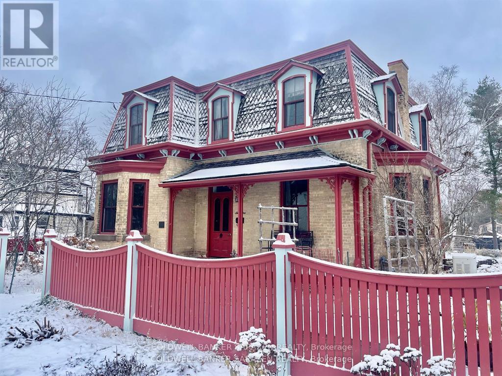 61 DRUMMOND STREET E