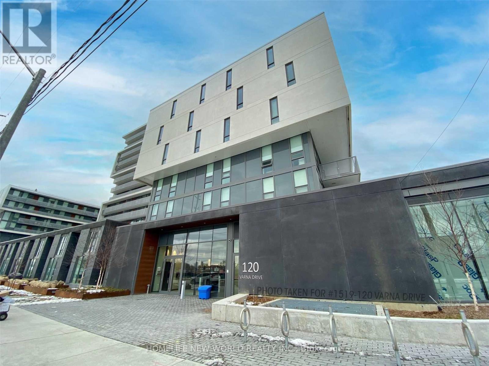 524 - 120 VARNA DRIVE