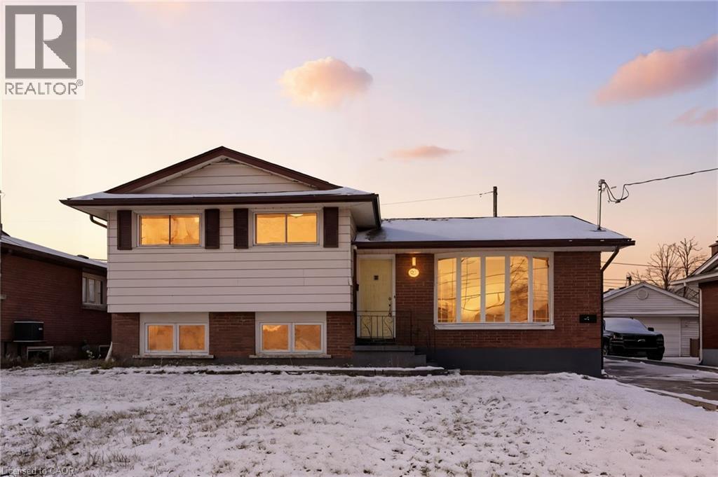 93 WELLINGTON Street