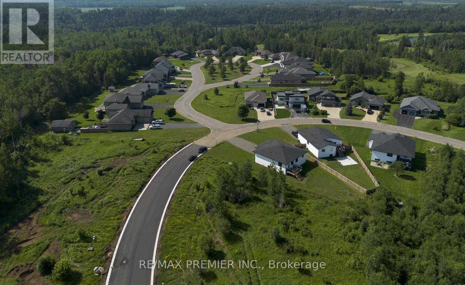 2980 KING GEORGE'S PARK DRIVE S