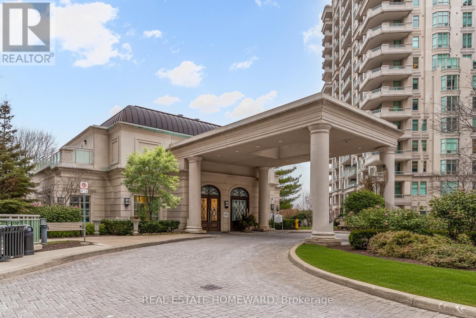 206 - 10 BLOORVIEW PLACE