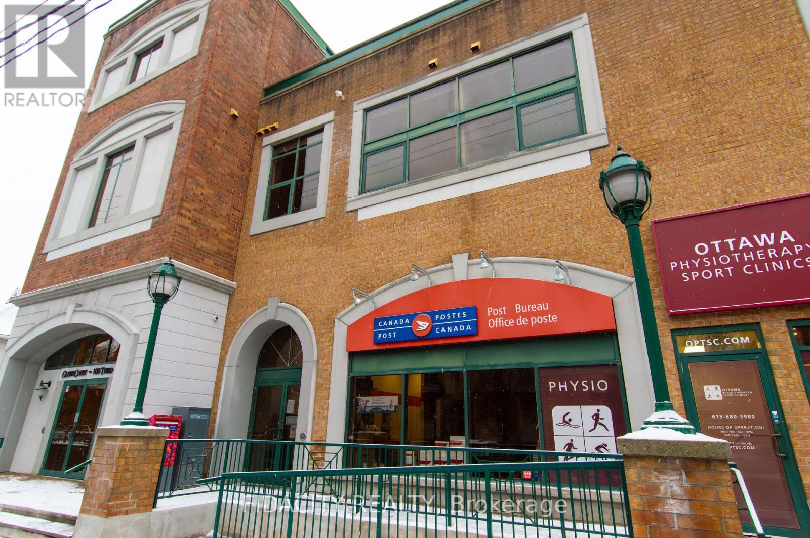 3 - 108 THIRD AVENUE