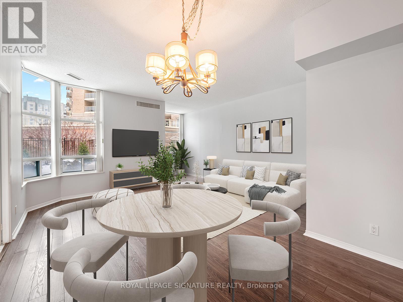 102 - 5 EMERALD LANE