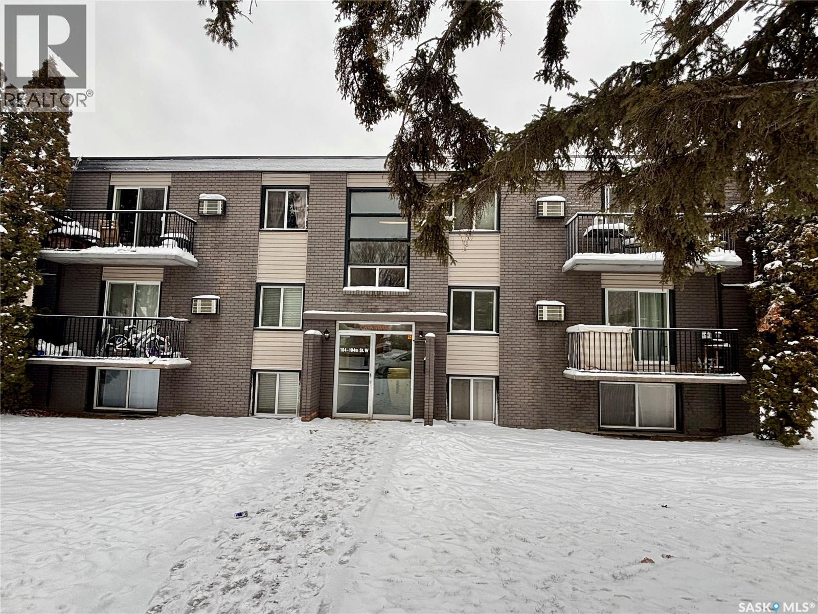 10 104 104th STREET W