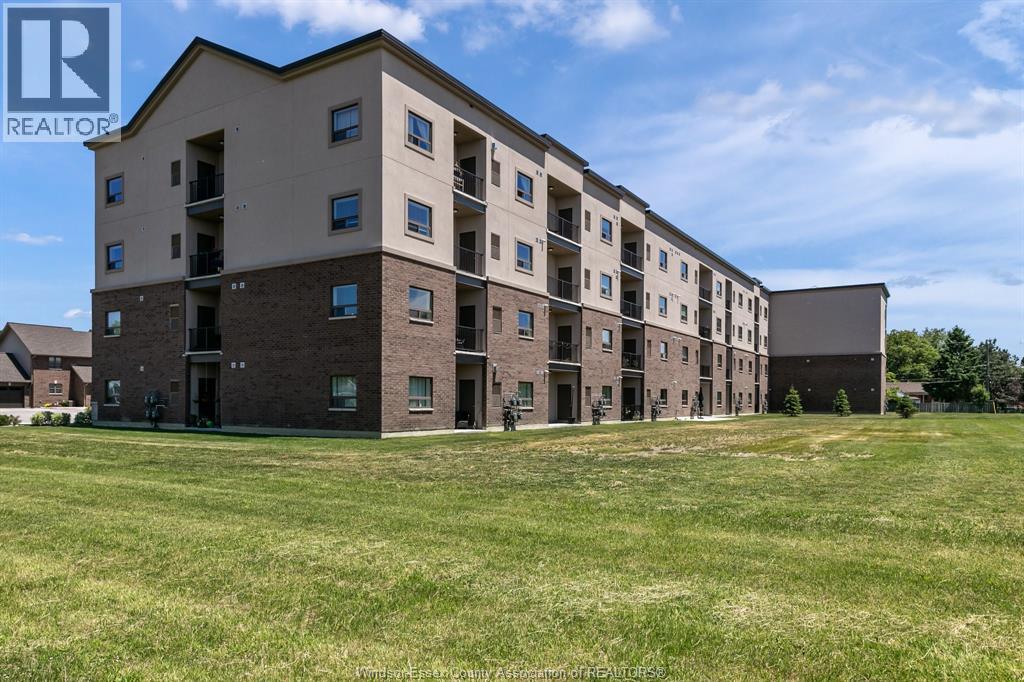 8475 WYANDOTTE STREET East Unit# 101