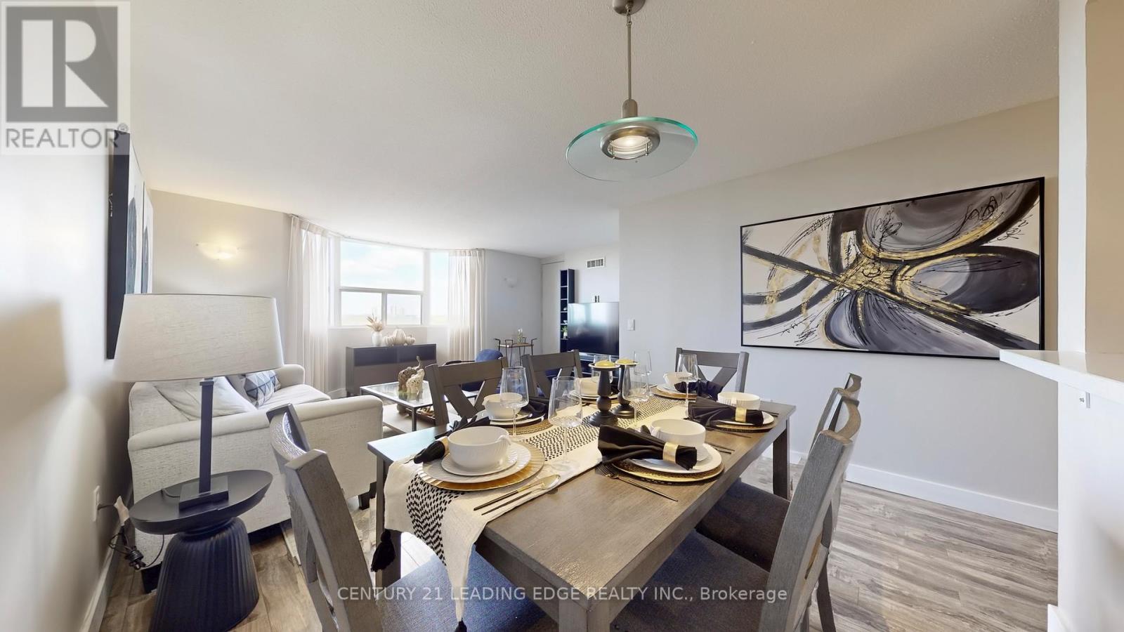 1611 - 3845 LAKE SHORE BOULEVARD W