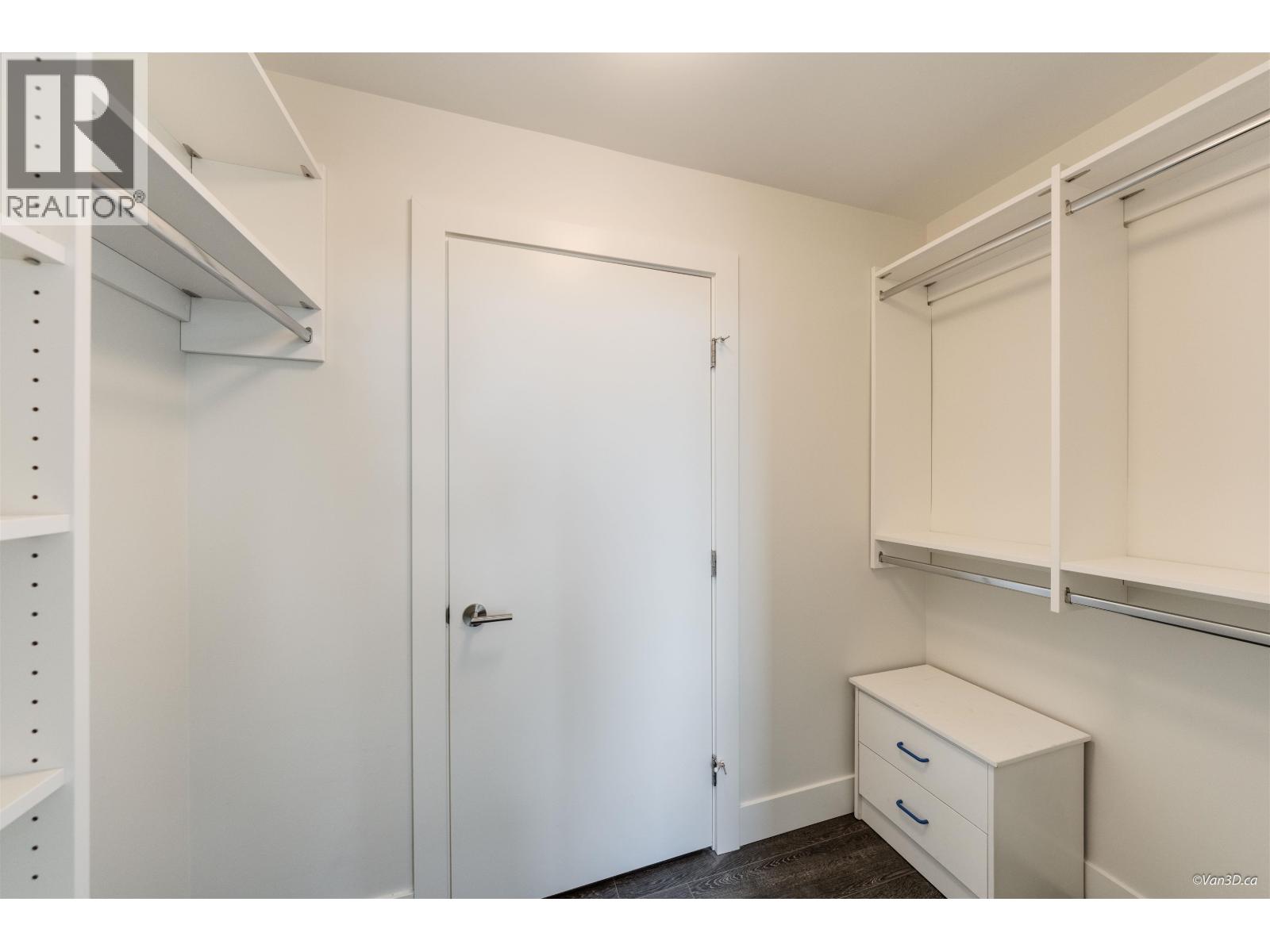 1307 3438 SAWMILL CRESCENT