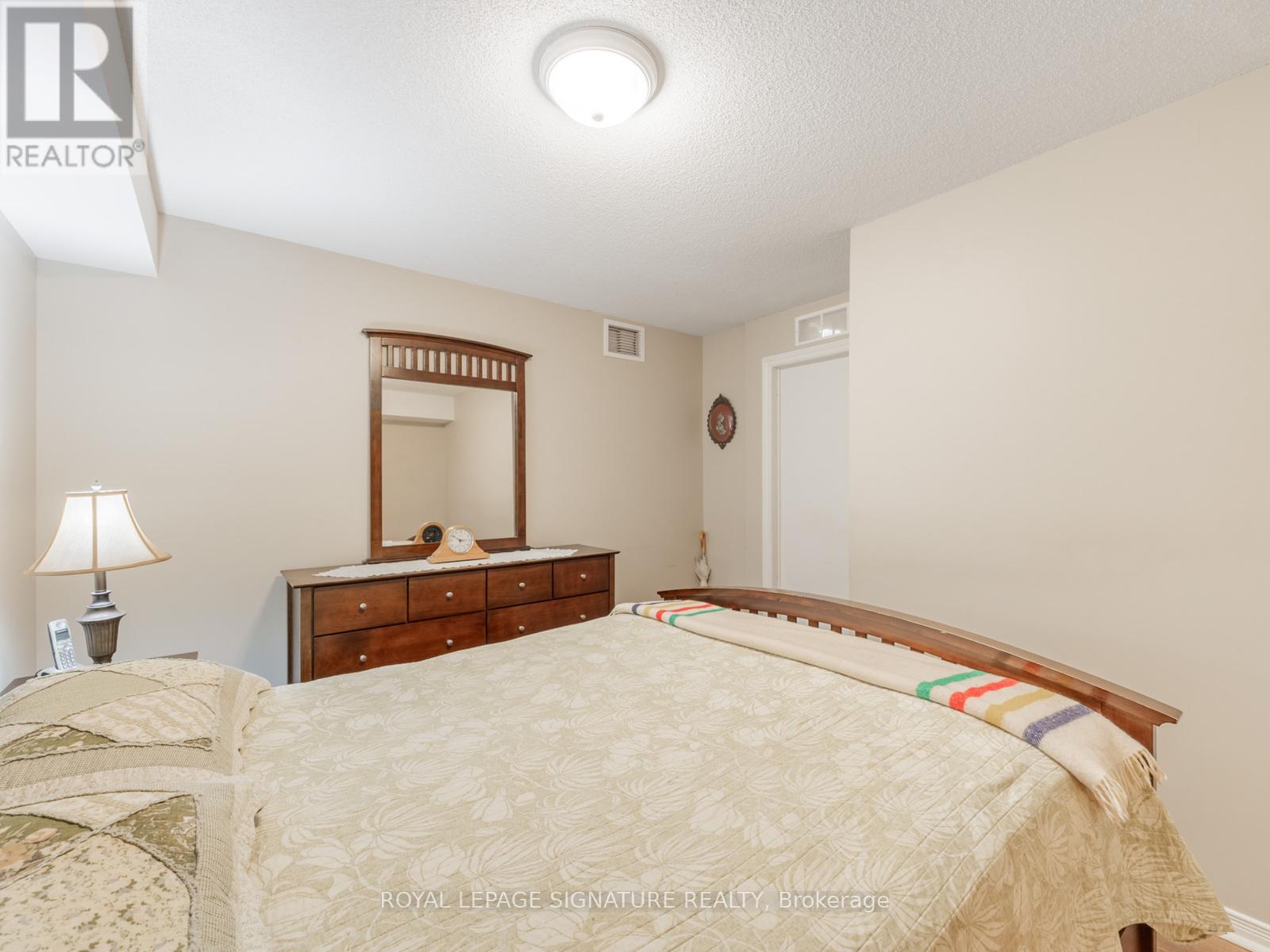 430 - 684 WARDEN AVENUE