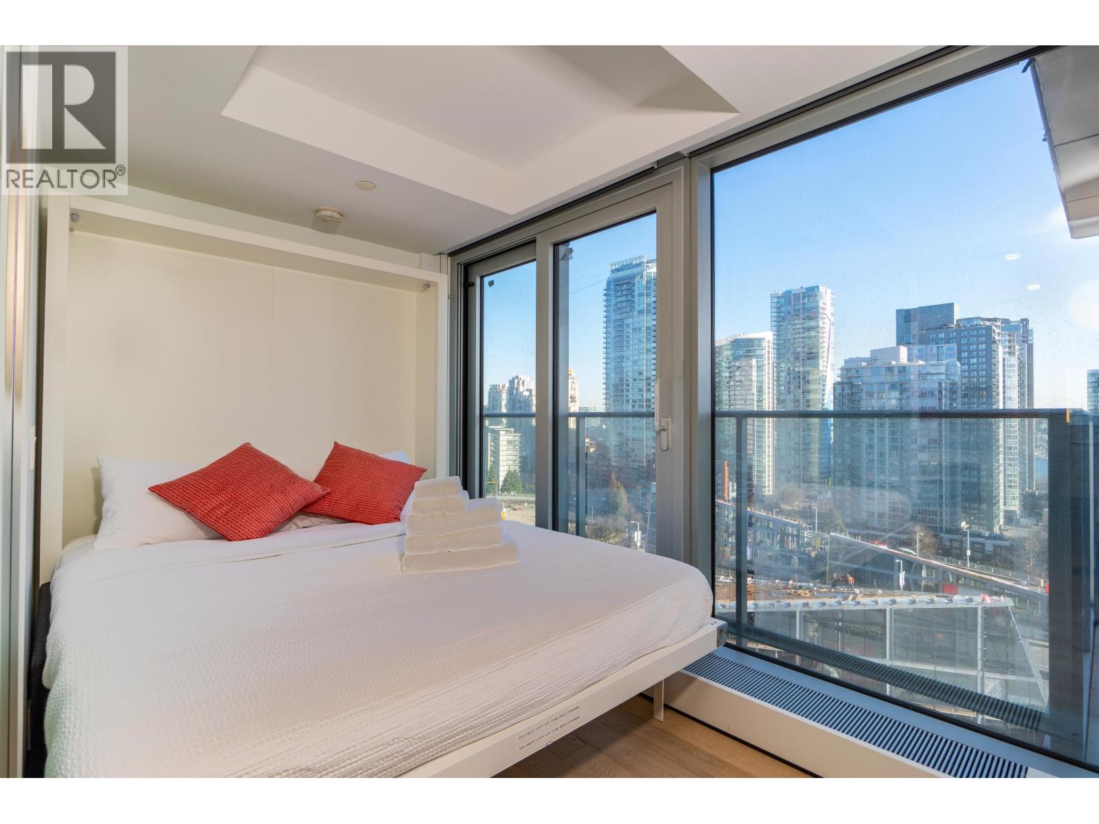 2010 1480 HOWE STREET