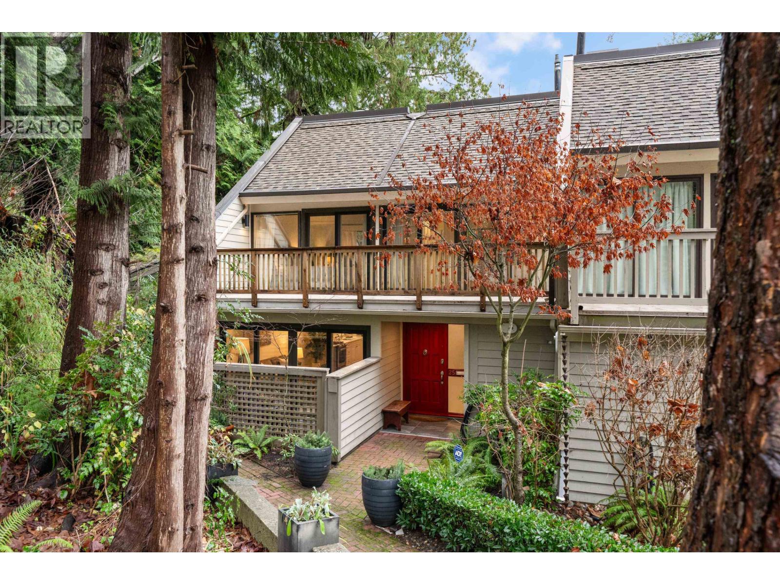 25 4957 MARINE DRIVE