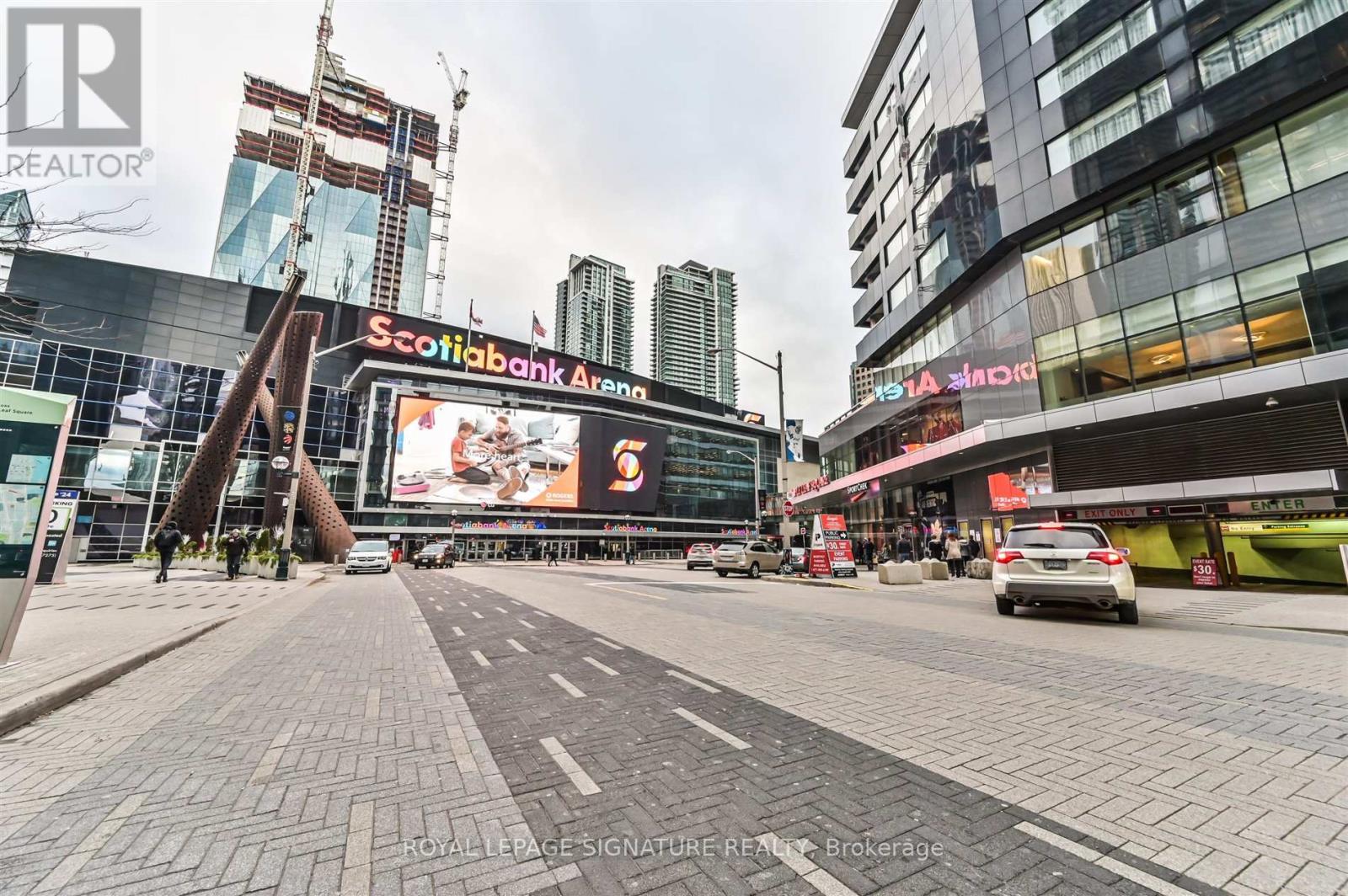 3007 - 55 BREMNER BOULEVARD