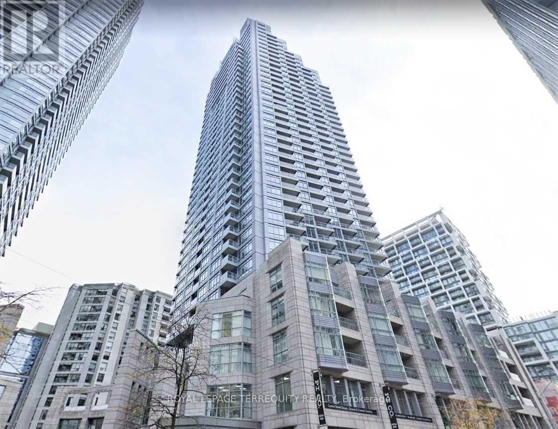 1512 - 2181 YONGE STREET