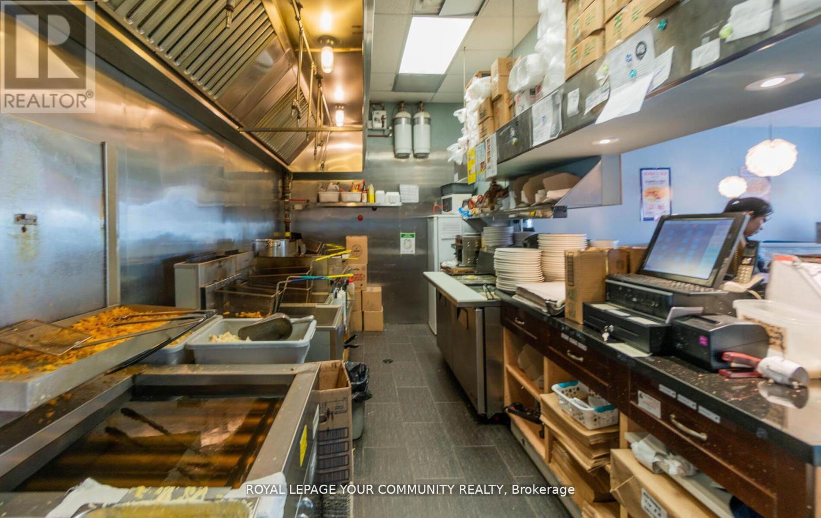 100 - 511 APPLEBY LINE