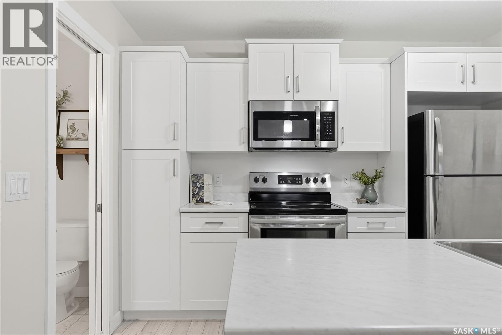 210 315 Dickson CRESCENT