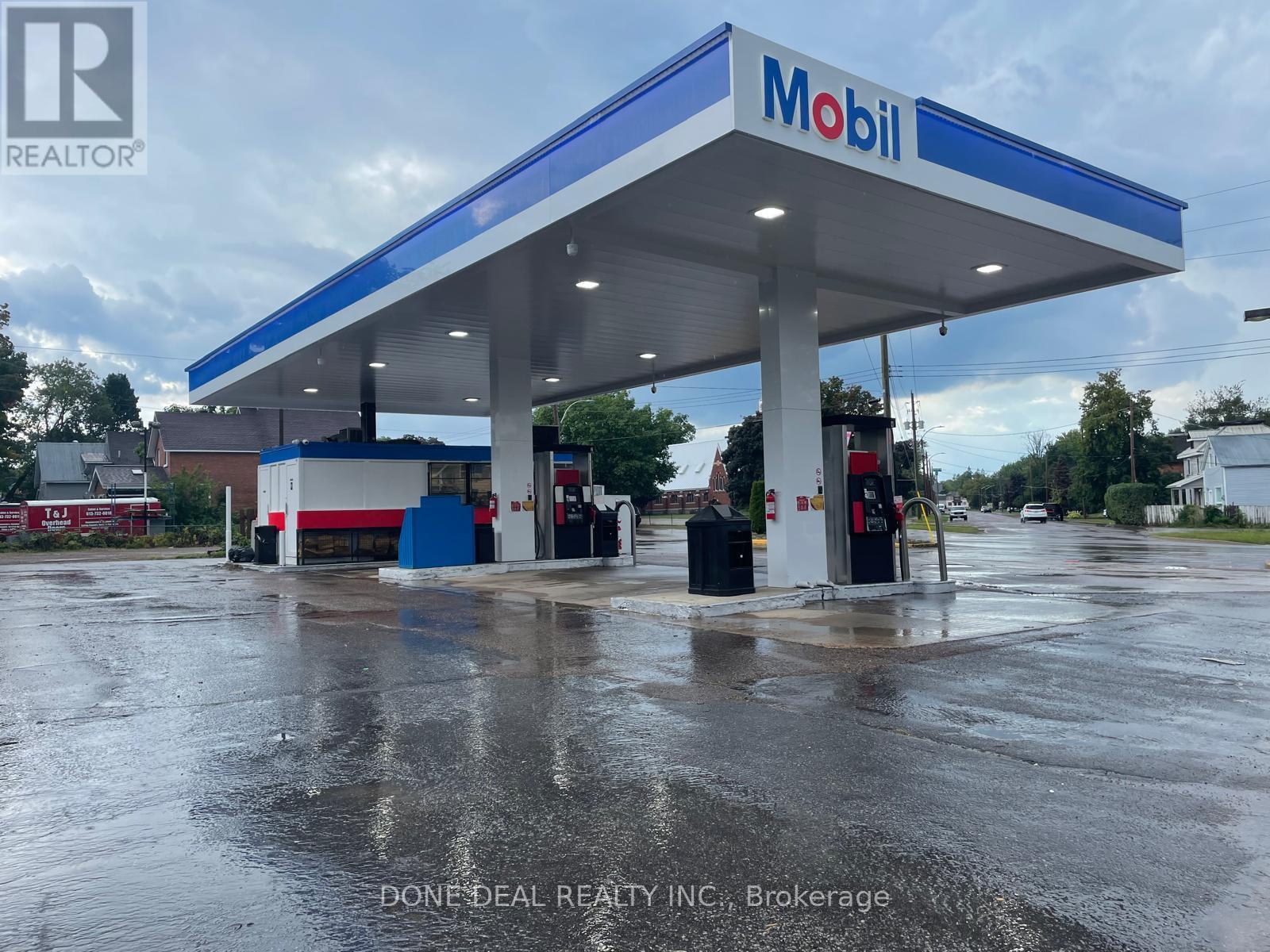 640 PEMBROKE STREET W