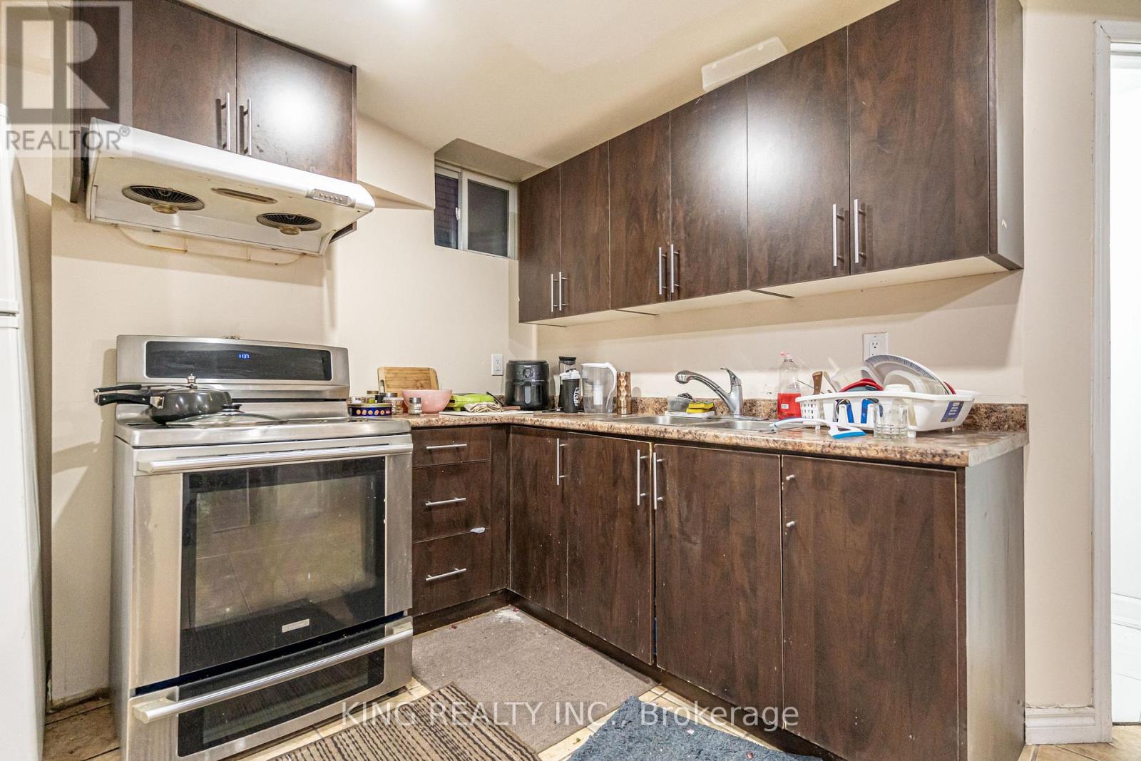 202 FERNFOREST DRIVE