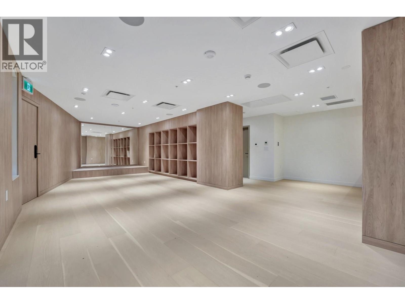 404 6200 MINORU BOULEVARD