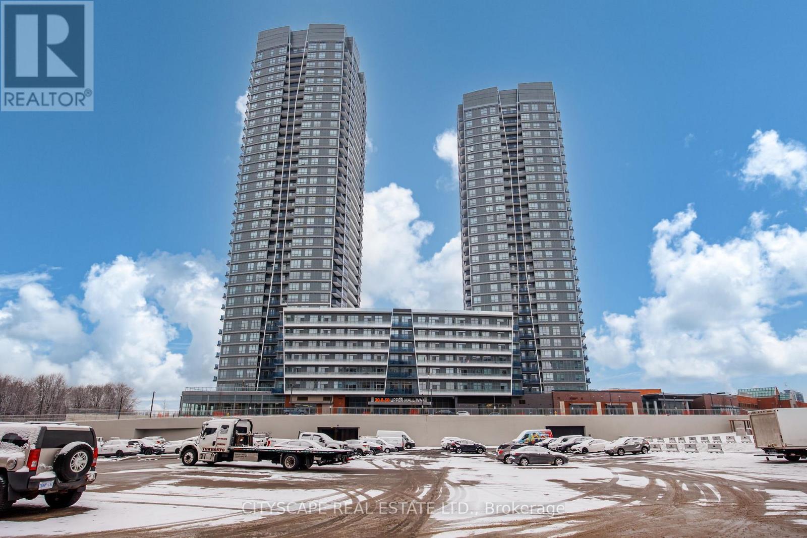 501 - 30 UPPER MALL WAY